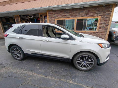 2020 Ford Edge Titanium AWD photo