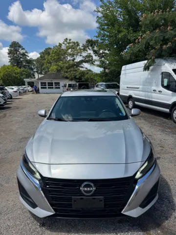 2023 Nissan Altima 2.5 SV FWD photo