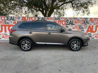 2018 Mitsubishi Outlander ES 4WD photo