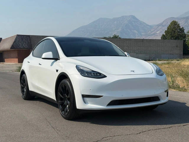 2022 Tesla Model Y Long Range AWD photo