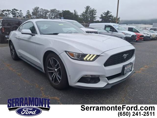 2017 Ford Mustang EcoBoost RWD photo