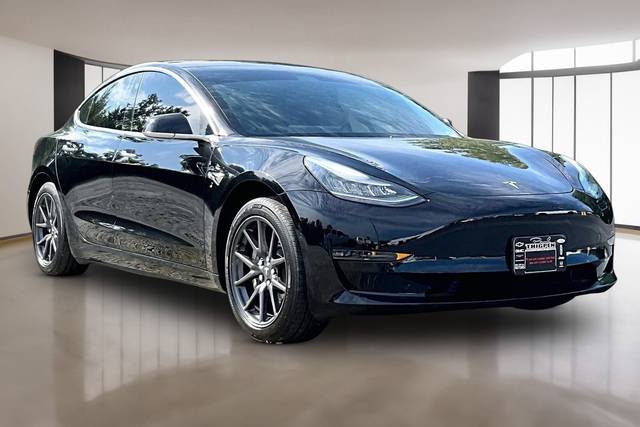 2018 Tesla Model 3 Mid Range Battery RWD photo