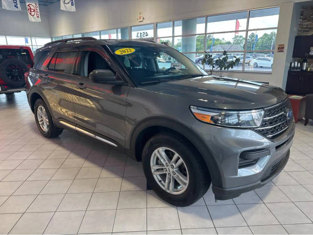 2022 Ford Explorer XLT 4WD photo