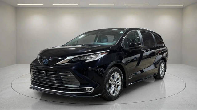 2021 Toyota Sienna AWD photo