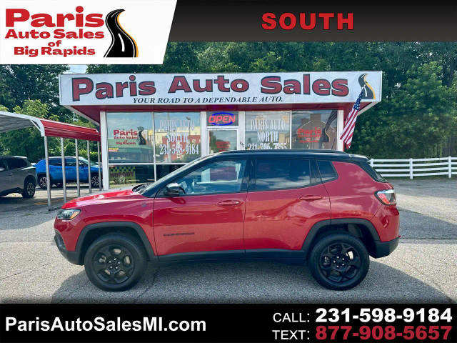 2023 Jeep Compass Trailhawk 4WD photo