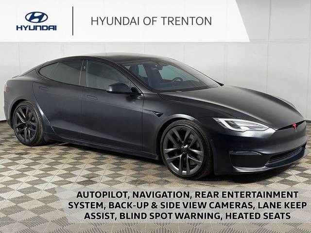 2022 Tesla Model S Plaid AWD photo