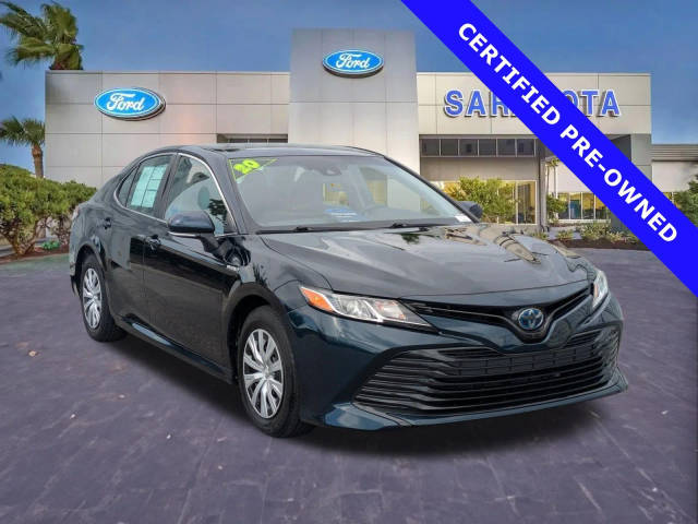 2020 Toyota Camry Hybrid LE FWD photo