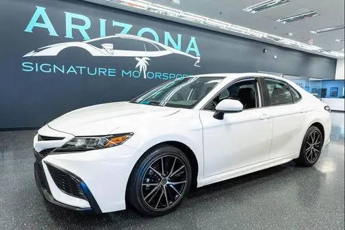 2021 Toyota Camry SE FWD photo