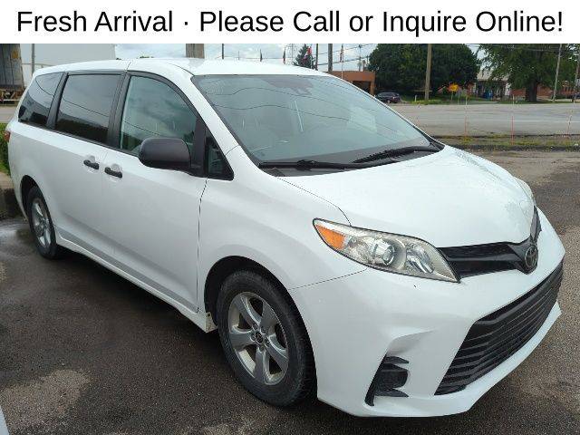 2020 Toyota Sienna L FWD photo