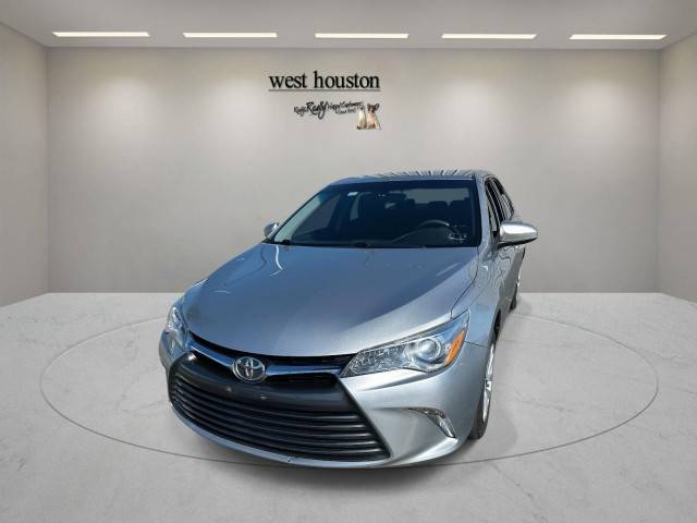 2015 Toyota Camry LE FWD photo