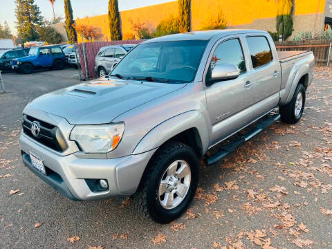 2015 Toyota Tacoma  4WD photo