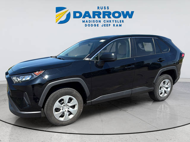 2022 Toyota RAV4 LE FWD photo