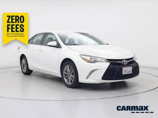 2016 Toyota Camry SE FWD photo