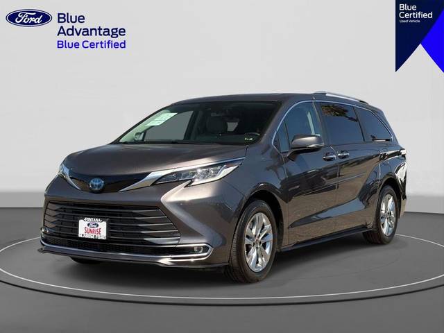 2022 Toyota Sienna Limited AWD photo