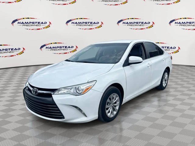 2015 Toyota Camry LE FWD photo