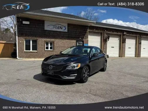 2015 Volvo S60 T5 Drive-E Platinum FWD photo
