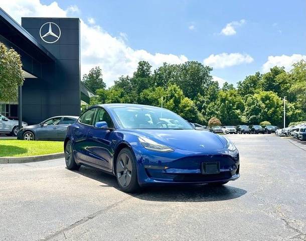 2023 Tesla Model 3  RWD photo