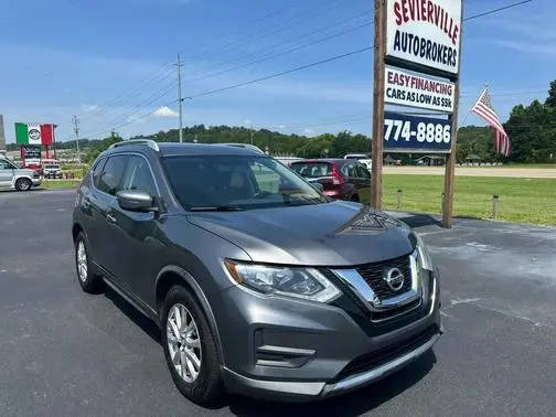 2017 Nissan Rogue SV FWD photo