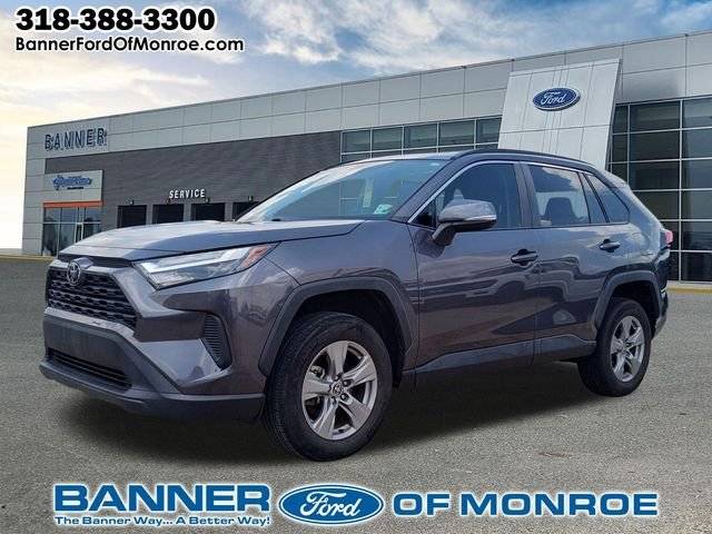 2022 Toyota RAV4 XLE FWD photo