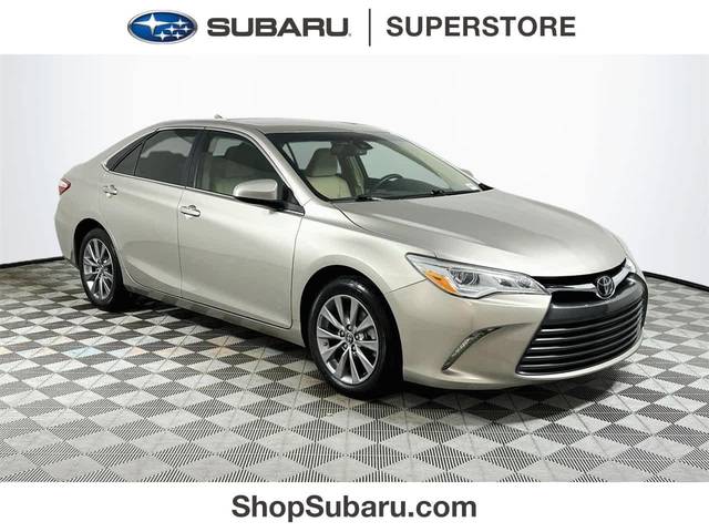 2017 Toyota Camry XLE V6 FWD photo