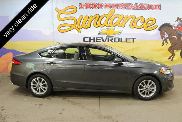 2020 Ford Fusion SE FWD photo