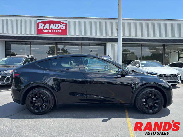 2023 Tesla Model Y AWD photo