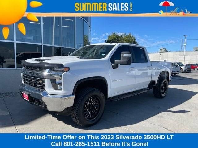 2023 Chevrolet Silverado 3500HD LT 4WD photo