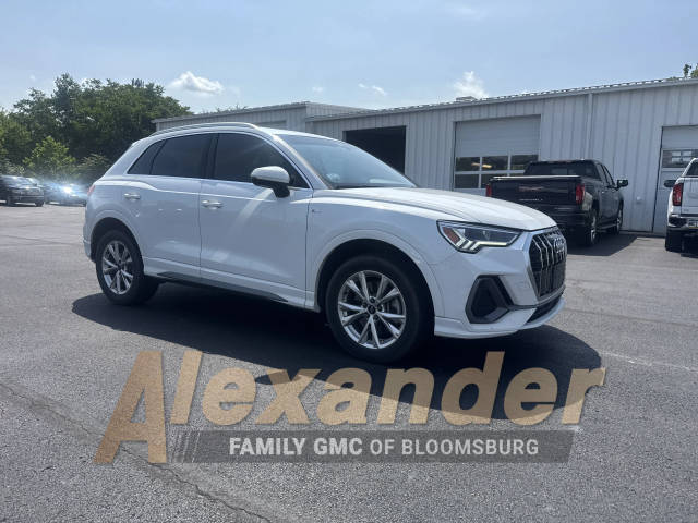 2023 Audi Q3 S line Premium AWD photo
