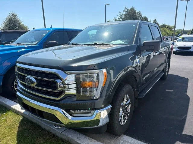 2021 Ford F-150 XLT 4WD photo
