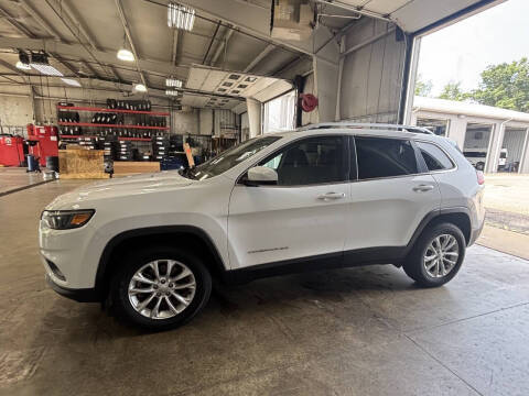 2019 Jeep Cherokee Latitude 4WD photo