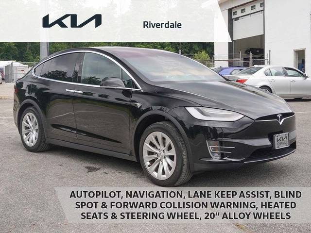 2021 Tesla Model X Long Range AWD photo