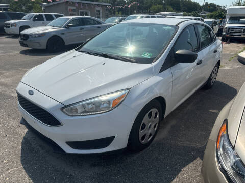 2018 Ford Focus S FWD photo