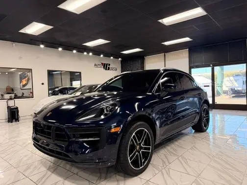 2021 Porsche Macan S AWD photo