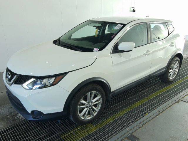 2017 Nissan Rogue Sport S FWD photo