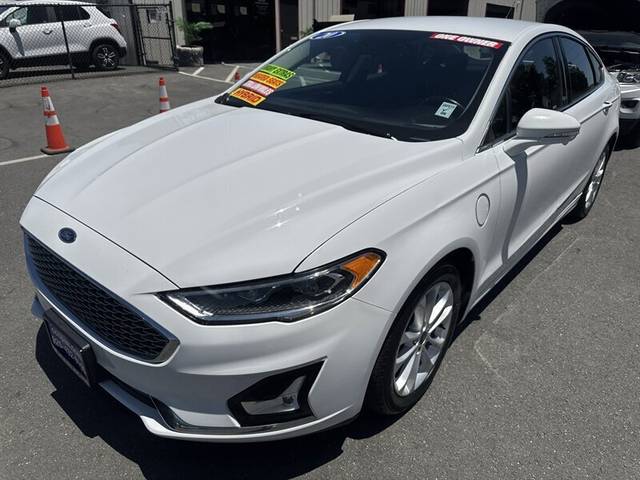 2020 Ford Fusion Energi Titanium FWD photo