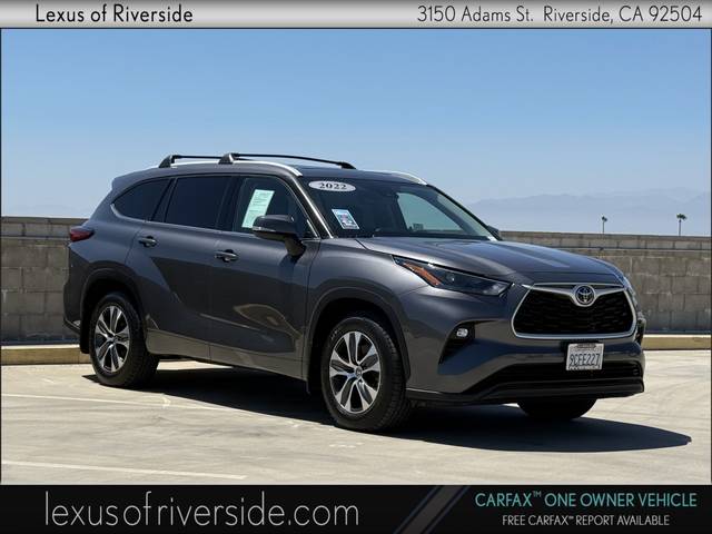2022 Toyota Highlander XLE FWD photo