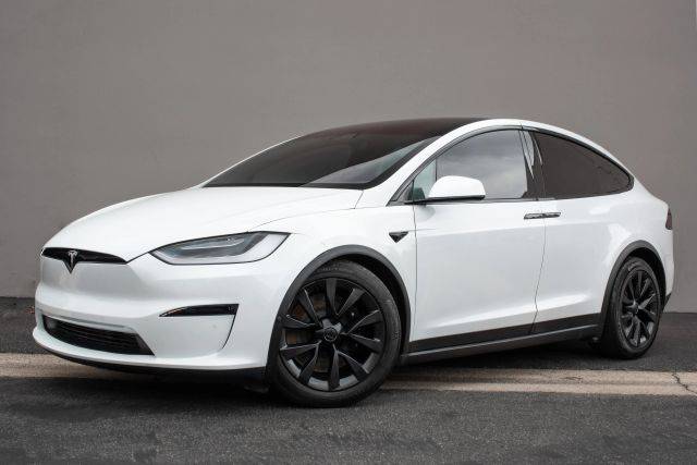 2022 Tesla Model X AWD photo