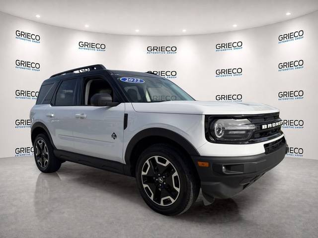 2022 Ford Bronco Sport Outer Banks 4WD photo