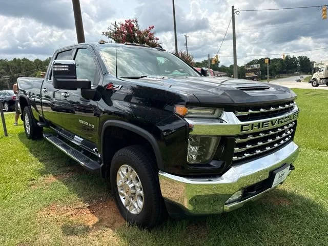 2021 Chevrolet Silverado 2500HD LTZ 4WD photo