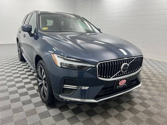 2023 Volvo XC60 Plus Bright Theme AWD photo
