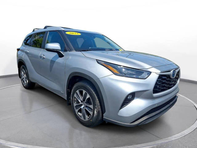 2023 Toyota Highlander Hybrid XLE AWD photo