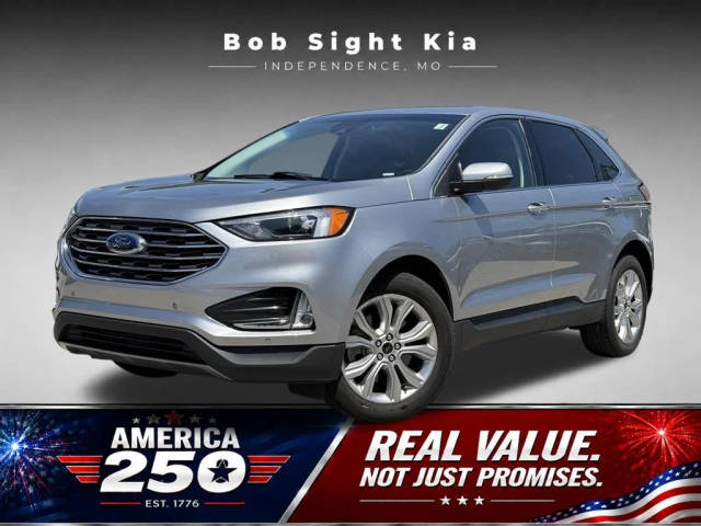 2023 Ford Edge Titanium AWD photo