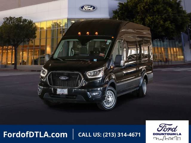 2023 Ford Transit Passenger Wagon XLT RWD photo