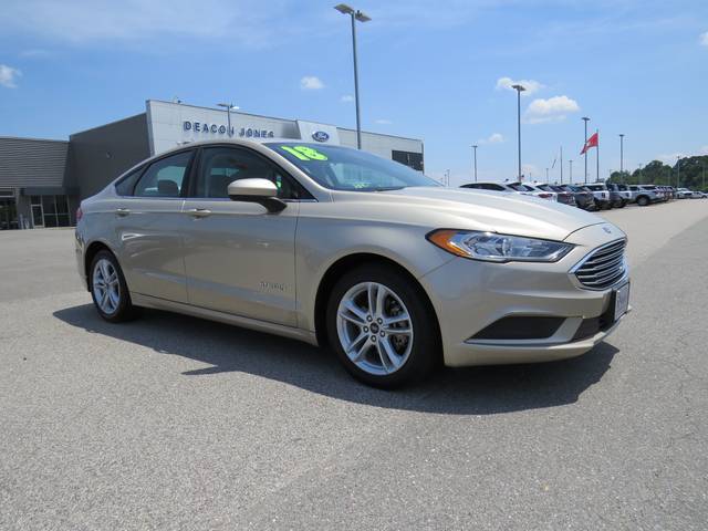 2018 Ford Fusion S FWD photo
