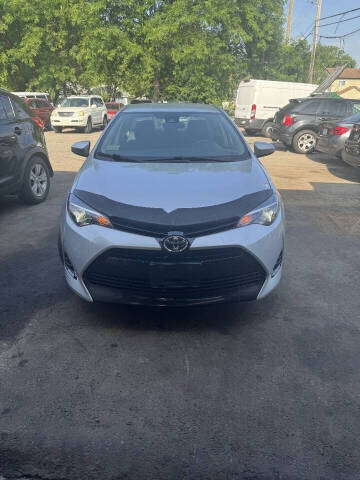 2018 Toyota Corolla LE FWD photo