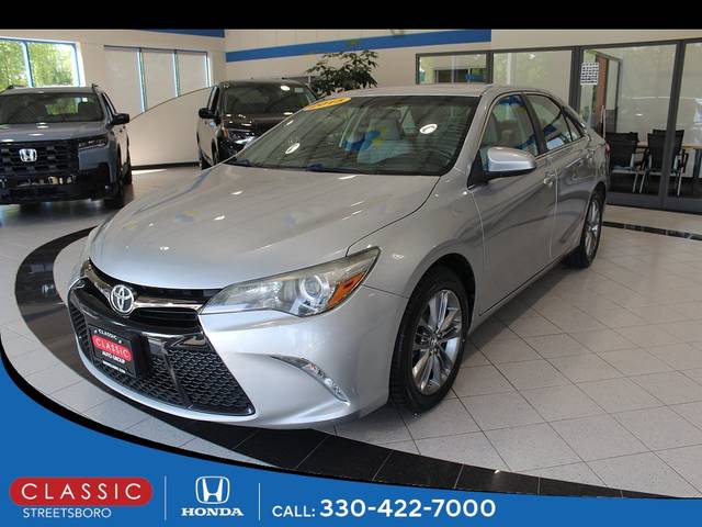 2015 Toyota Camry SE FWD photo