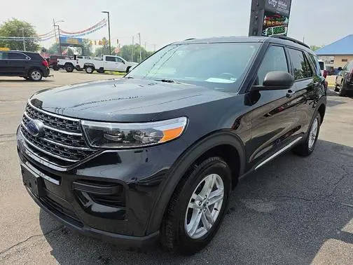 2022 Ford Explorer XLT 4WD photo