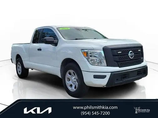 2022 Nissan Titan S RWD photo
