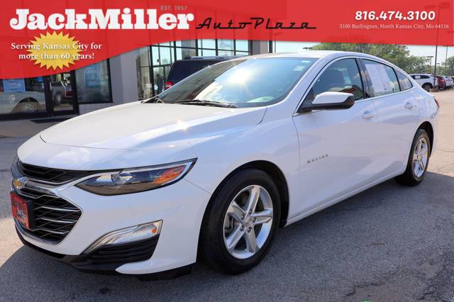 2021 Chevrolet Malibu LS FWD photo