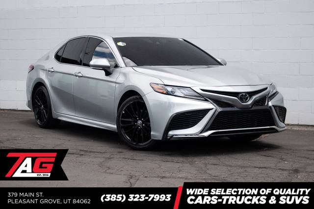 2022 Toyota Camry XSE FWD photo